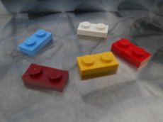 "3023" Lego 334 plaatjes 1x2
