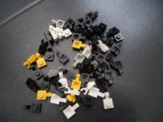 39 Lego plaatjes 1x1 grijper
