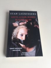 Boek / Stan Lauryssens - Lotte, 17 jaar, blond...
