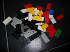 "3020" - Lego - 2x4 Plaatjes -