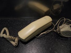 - Oude telefoon -