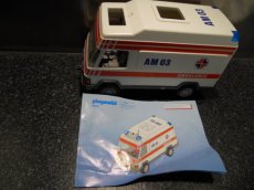 - Set / 3925 Ambulance -